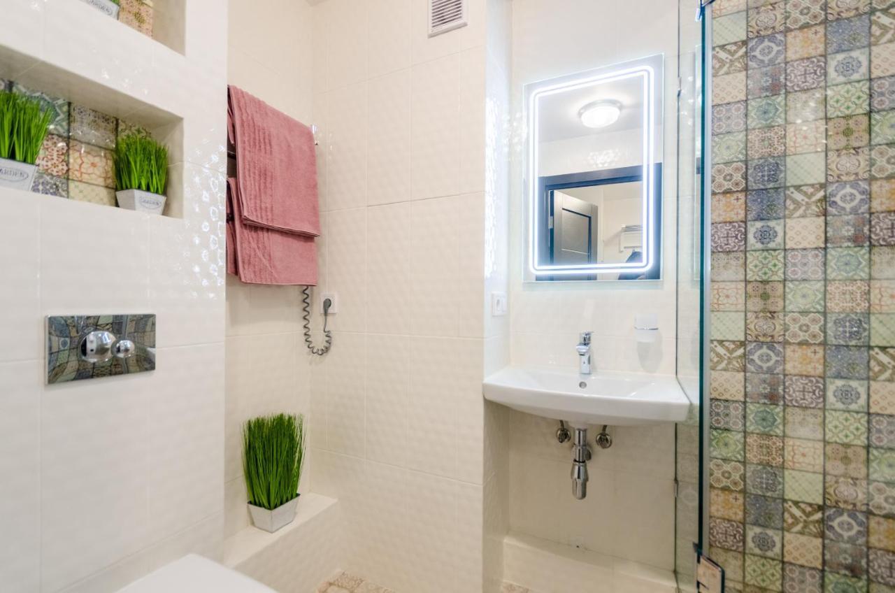 Artal Apartment On Obolonsky Avenue 31 كييف المظهر الخارجي الصورة