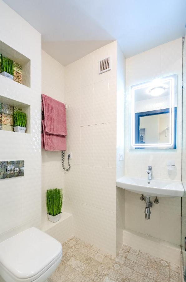 Artal Apartment On Obolonsky Avenue 31 كييف المظهر الخارجي الصورة